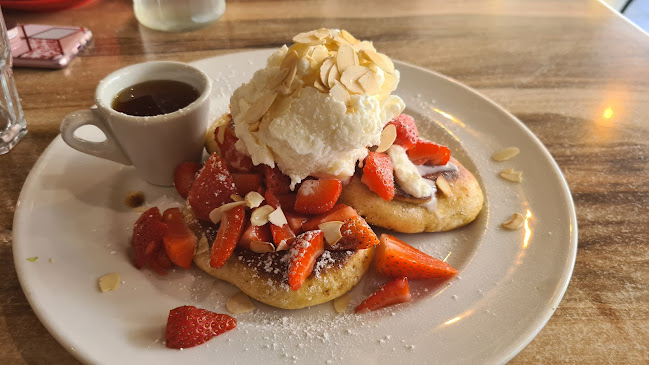 Opinii despre The Hometown Cafe and Restaurant Bathurst în Bathurst - Hospitality and gastronomy