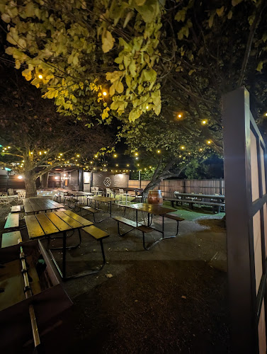 260-262 Ferntree Gully Rd, Notting Hill VIC 3168