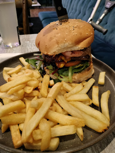 Opinii despre Dalyellup Ale House în Bunbury - Hospitality and gastronomy