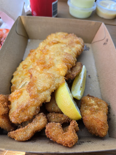 Opinii despre Peters Fish Market în Main Beach - Hospitality and gastronomy