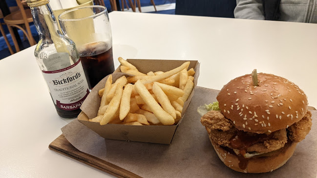 L'Burger Casual Restaurant - Hawthorn