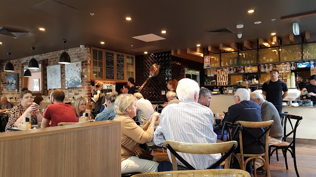 Comentarii opinii despre The Living Room Café