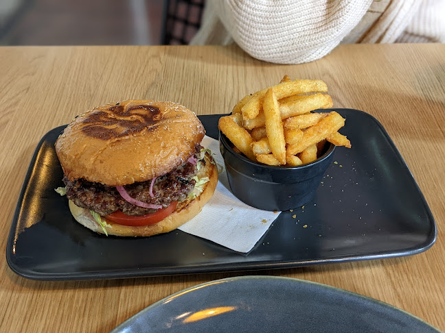 The Lithgow Tin Shed - Hospitality and gastronomy