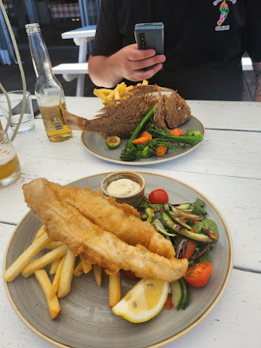 Thirty Three Degrees - Hospitality and gastronomy