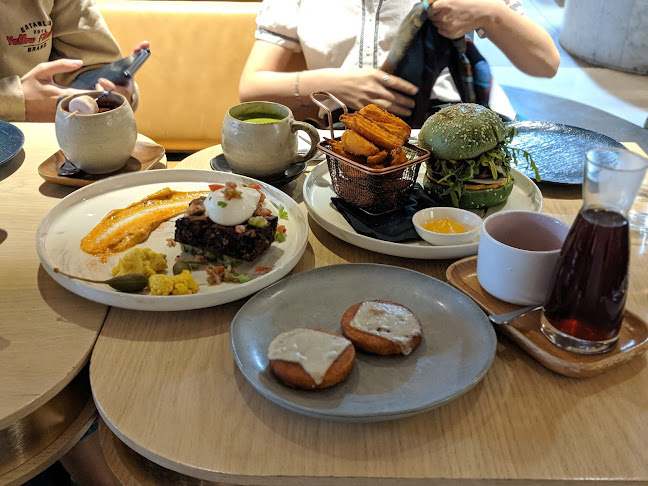 Comentarii opinii despre The Crux & Co.