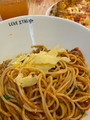 Love Italy Restaurant & Bar - Surfers Paradise Beach - Surfers Paradise