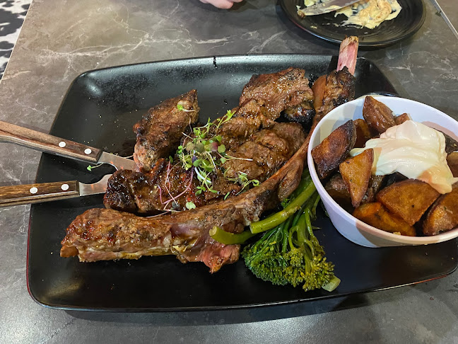 Smokehouse Meat & co Grill And Bar - Hospitality and gastronomy