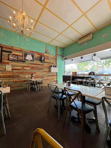 Barca.Love - American BBQ & Bar