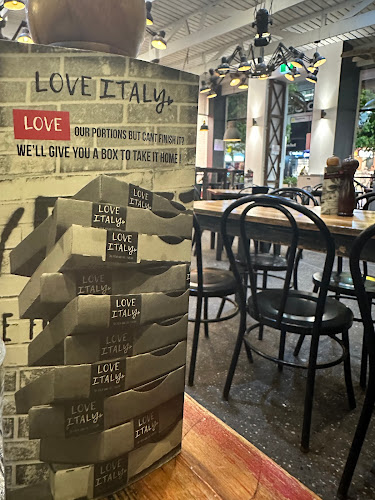 Comentarii opinii despre Love Italy Restaurant & Bar - Surfers Paradise Beach