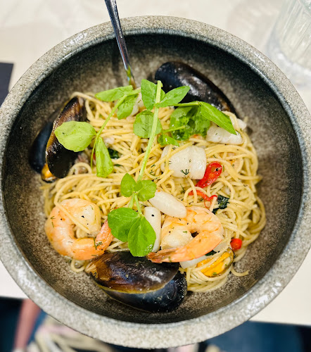 Left Bank Melbourne Restaurant & Cocktail Bar - Southbank