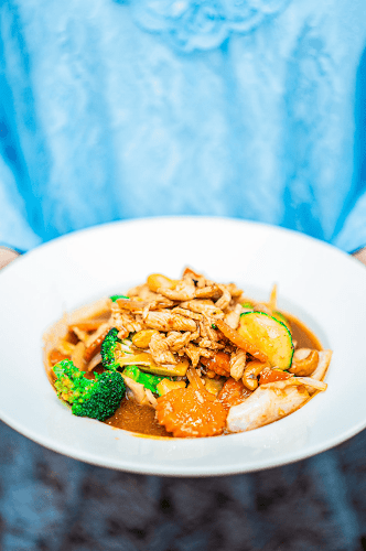 Muang Thong - Golden City Thai Restaurant