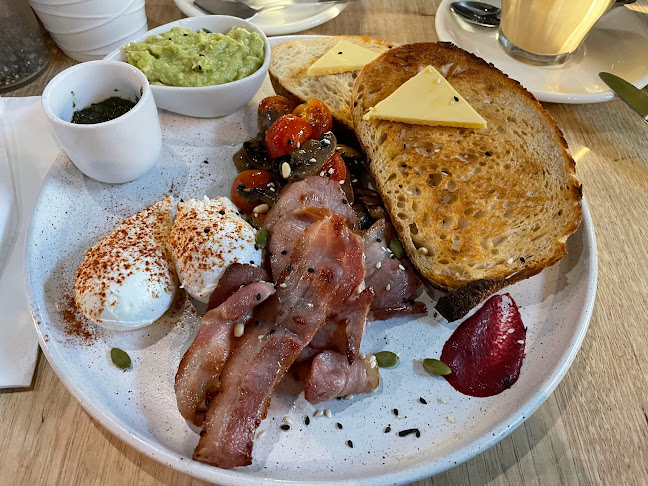 Elemental Cafe - Hospitality and gastronomy