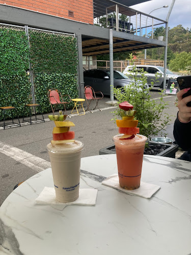 JUICE BAR FIFTY FIVE - Hospitality and gastronomy