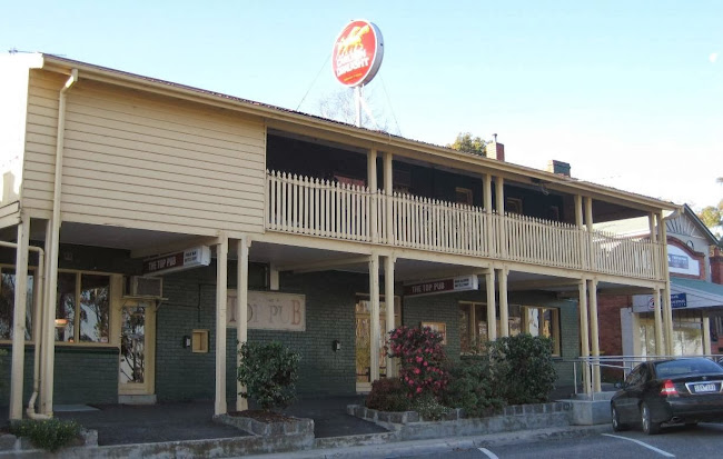 Opinii despre Bunyip Gippsland Hotel (The Top Pub) în Melbourne - Hospitality and gastronomy
