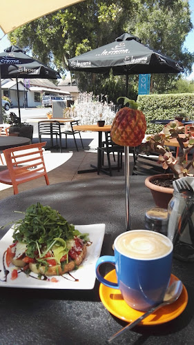 Comentarii opinii despre The Golden Fleece Cafe