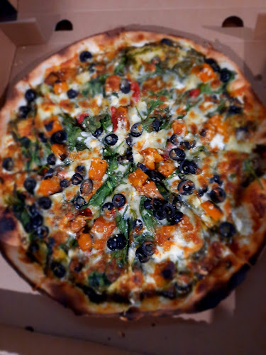 Comentarii opinii despre Milton Woodfire Pizza