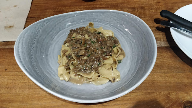 Opinii despre CURVA Cucina & Bar în Alexandria - Hospitality and gastronomy