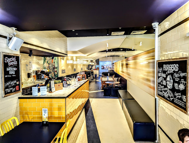 Shop 1/672 Glenferrie Rd, Hawthorn VIC 3122