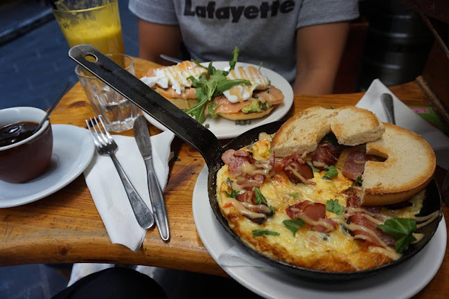 Jungle Juice Bar - Hospitality and gastronomy