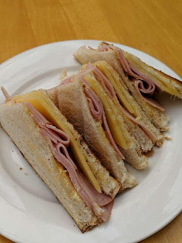 Armadillos Cafe - Hospitality and gastronomy