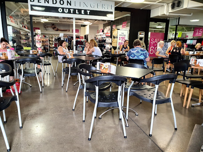 Opinii despre The Coffee Club Café - DFO Jindalee în Jindalee - Hospitality and gastronomy