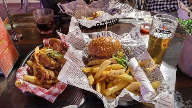 Ric's Bar + Backyard - Fortitude Valley