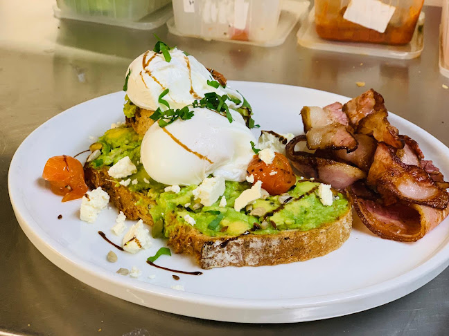 Salted Caramel Cafe - Templestowe Lower