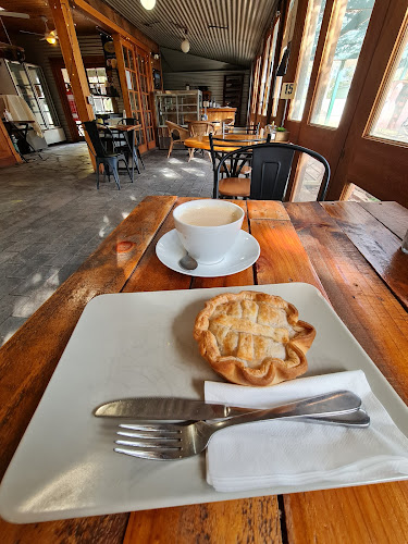 Old Bakery Stone Hut - Adelaide