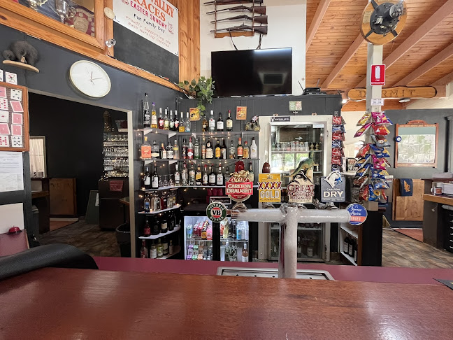 Junction Hotel Swifts Creek - Hospitality and gastronomy