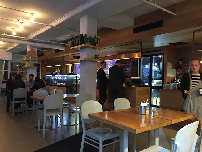 Comentarii opinii despre Small Baker & Coffee Maker