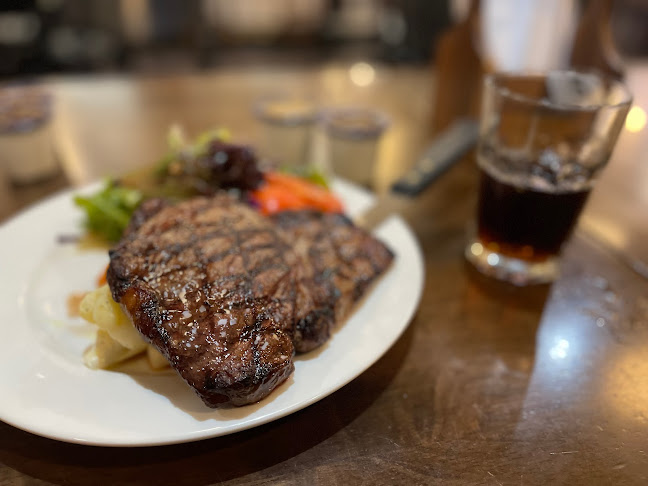 Aspley Central Tavern - Hospitality and gastronomy