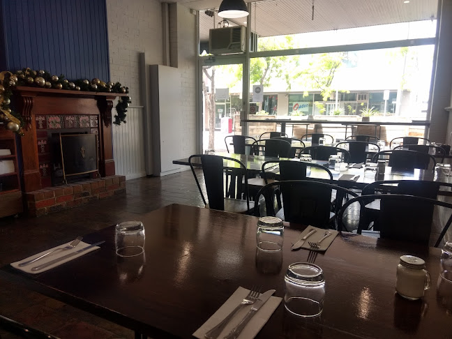 Opinii despre The Vault on Church în Morwell - Hospitality and gastronomy