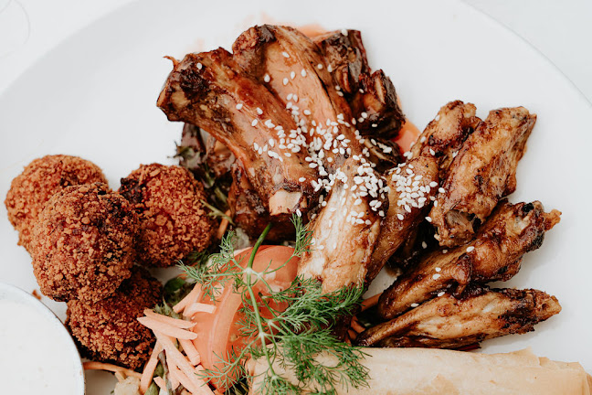 Pelican Waters Tavern - Caloundra