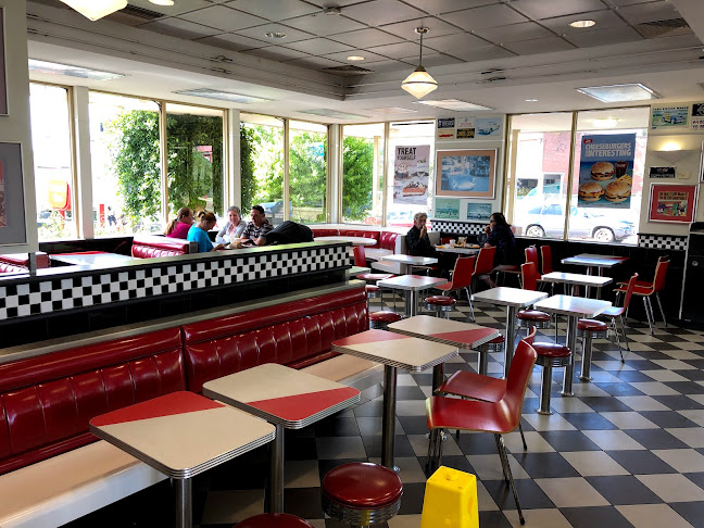 Hungry Jack's Burgers Albany - Hospitality and gastronomy