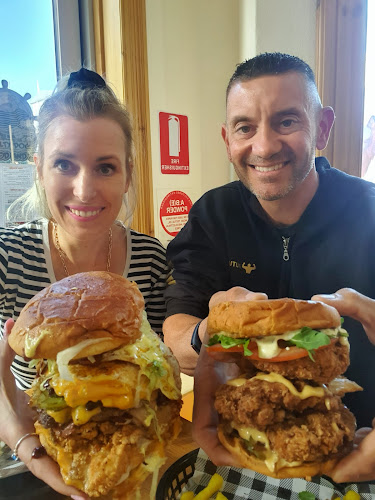 SALTY DOG SEAFOOD AND GRILL - Hospitality and gastronomy