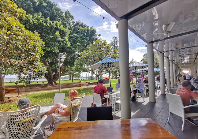 Chop 'n Chill - Hospitality and gastronomy