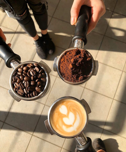 Opinii despre Peeches Coffee Lounge în Griffith - Hospitality and gastronomy