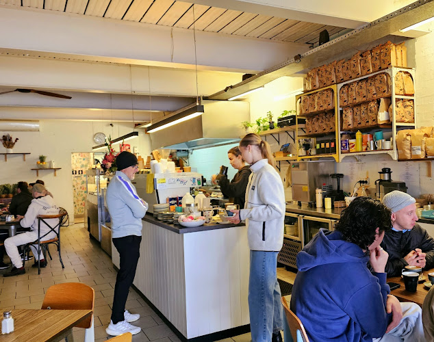 Franks 'n Beans - Hospitality and gastronomy