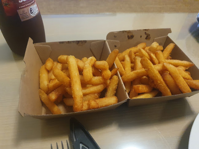 Comentarii opinii despre Smokin Grill and Burger Restaurants