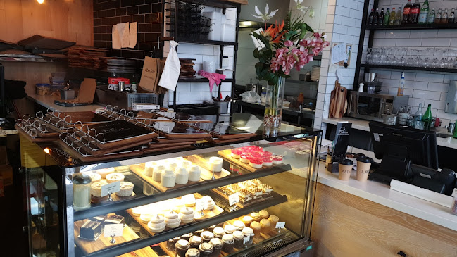 Featherbrook Shopping Centre, 15/238 Boardwalk Blvd, Point Cook VIC 3030