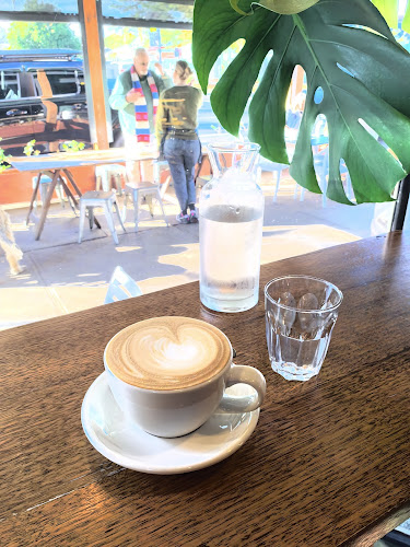 Larry's - Hospitality and gastronomy