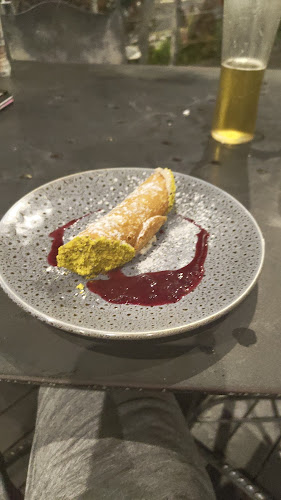 Comentarii opinii despre Perrotta's at the Gallery