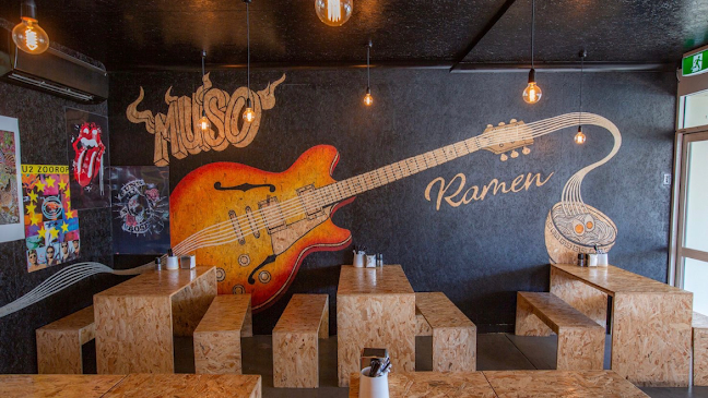 2b/2484 Gold Coast Hwy, Mermaid Beach QLD 4218