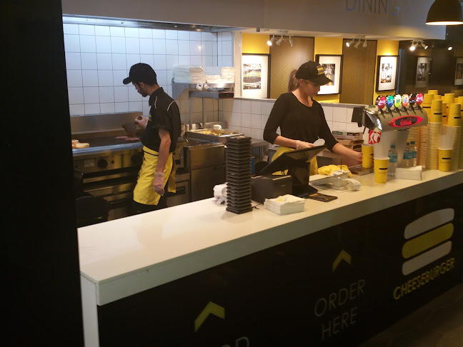 Cheeseburger Adelaide - Adelaide