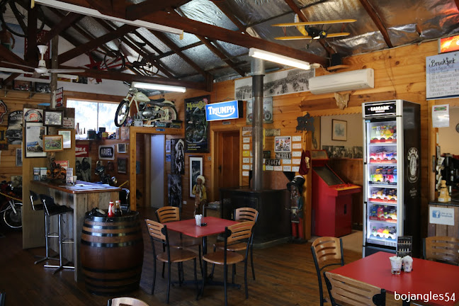 Burt Munro's Motorcycle Cafe - Hospitality and gastronomy