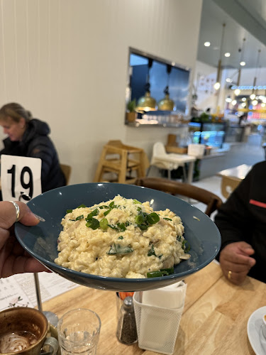 Comentarii opinii despre Toscanini's Cafe & European Restaurant & Gelato Bar