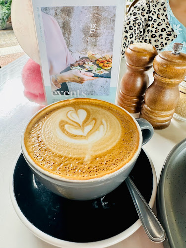 Comentarii opinii despre The Garden Room