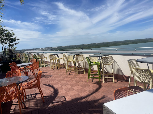 Opinii despre Zen Rooftop Bar în Darwin City - Hospitality and gastronomy