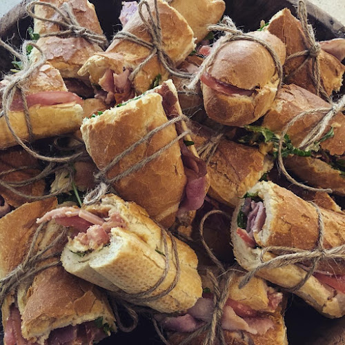 Comentarii opinii despre Rustic Table Catering