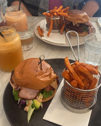 Station Coffee House - Hospitality and gastronomy